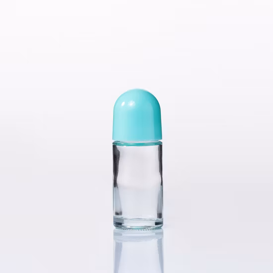 50 ml leere Roll-on-Stick-Deodorant-Flasche. 50 ml Rollbehälter für ätherisches Deodorantöl und Parfüm